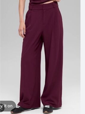 ALO Yoga Wide-Leg High-Rise Pants in Deep Wine